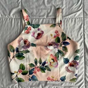 Gianni Bini floral tank/crop top size small